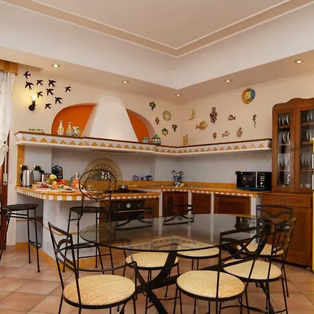 Panorama Host - Domus Amalfi Coast Maiori