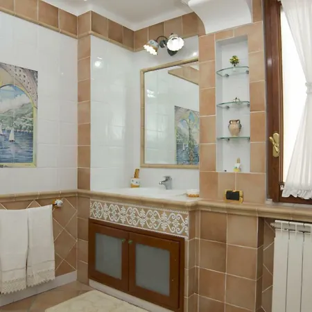 Panorama Host - Domus Amalfi Coast Apartment Maiori