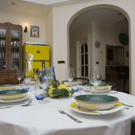 Panorama Host - Domus Amalfi Coast