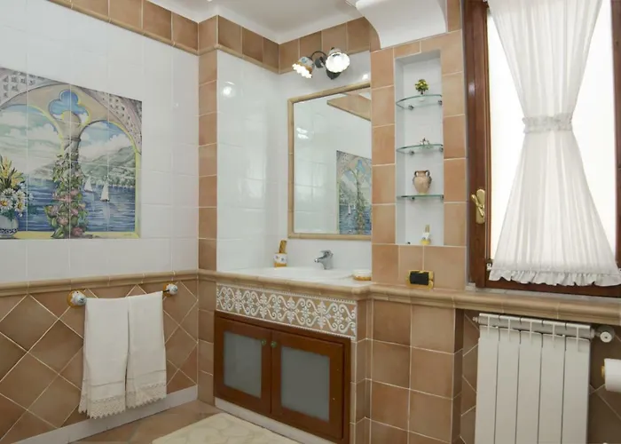 Panorama Host - Domus Amalfi Coast Apartment Maiori